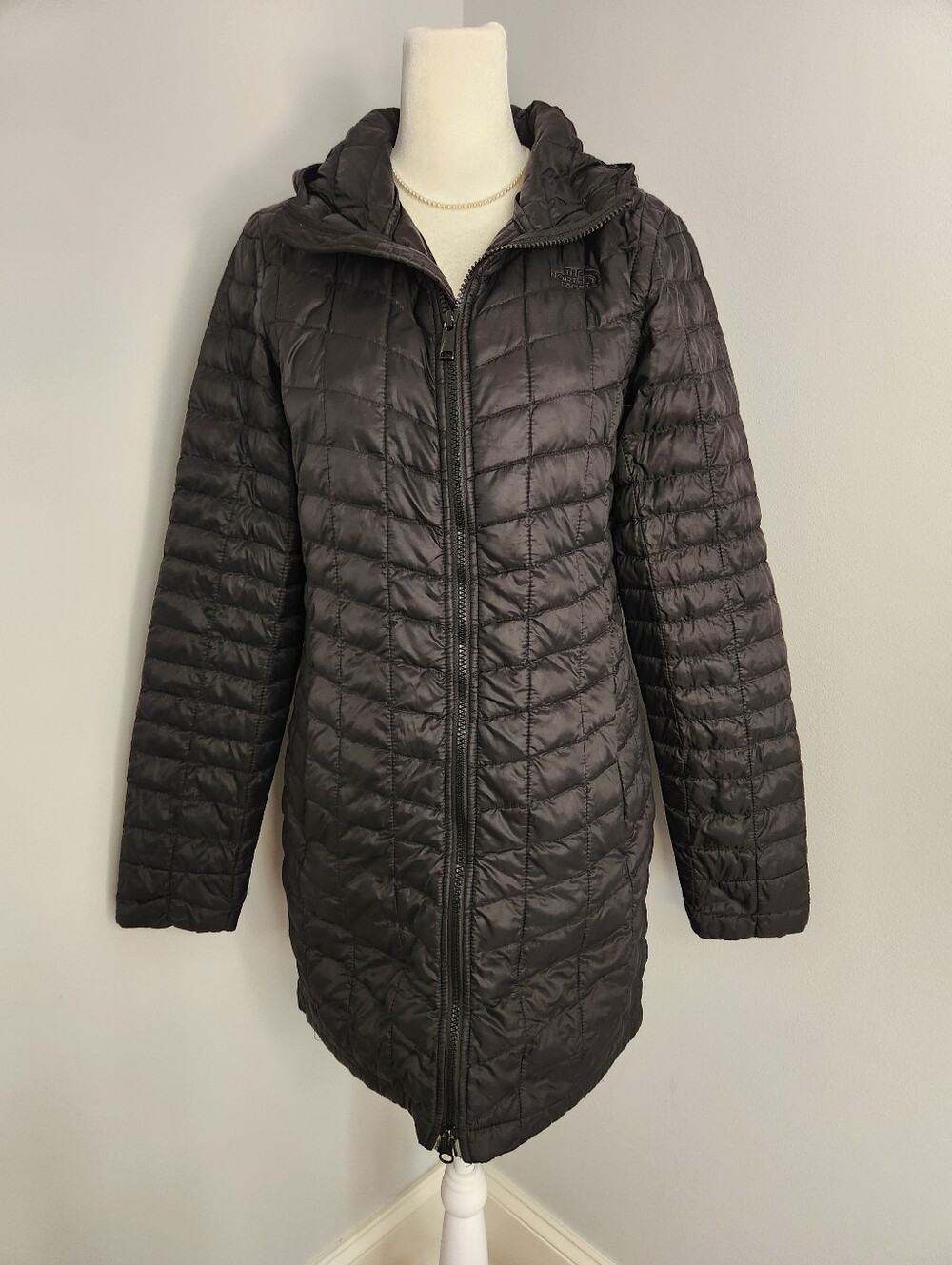 The North Face Women's Eco Thermoball Parka - Black S - Picture 2 of 14
